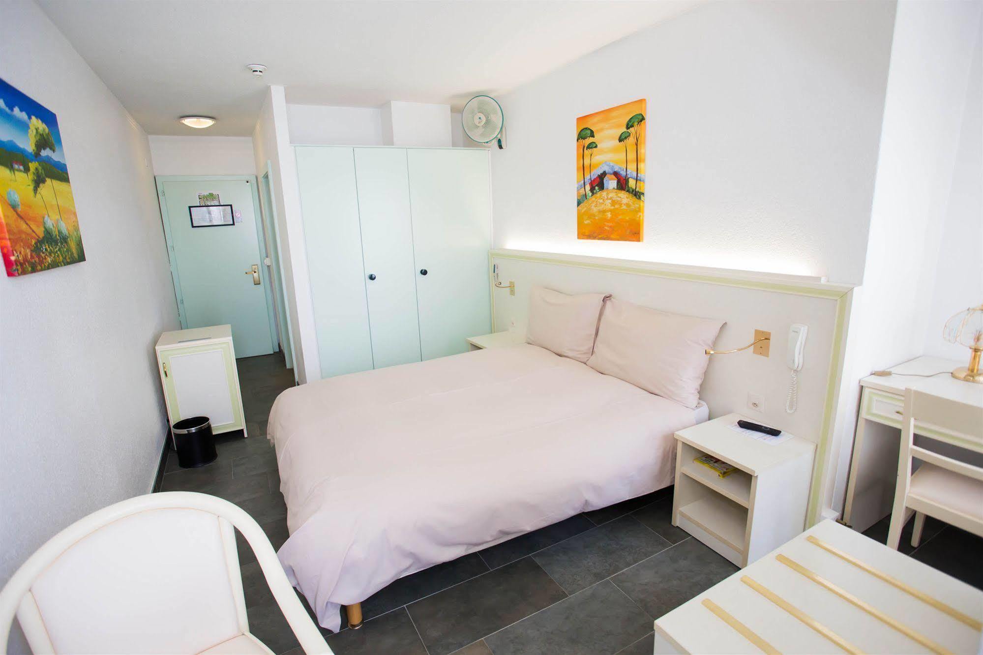 וילנב Hotel Du Port מראה חיצוני תמונה